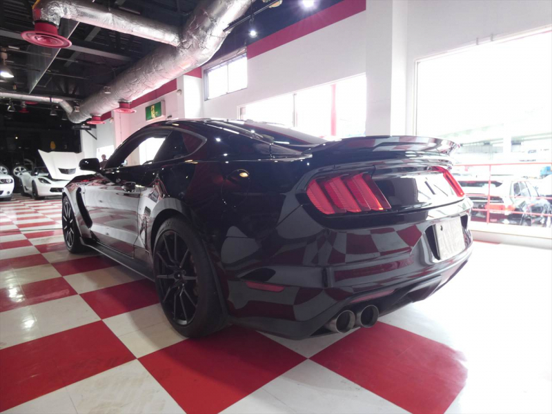 フォード マスタング シェルビーGT350 2017年モデル 6速MT レカロスポーツシート 19AW Brembo 5.2Lフラットプレーンクランク 可変マフラー AppleCarPlay 2年保証
