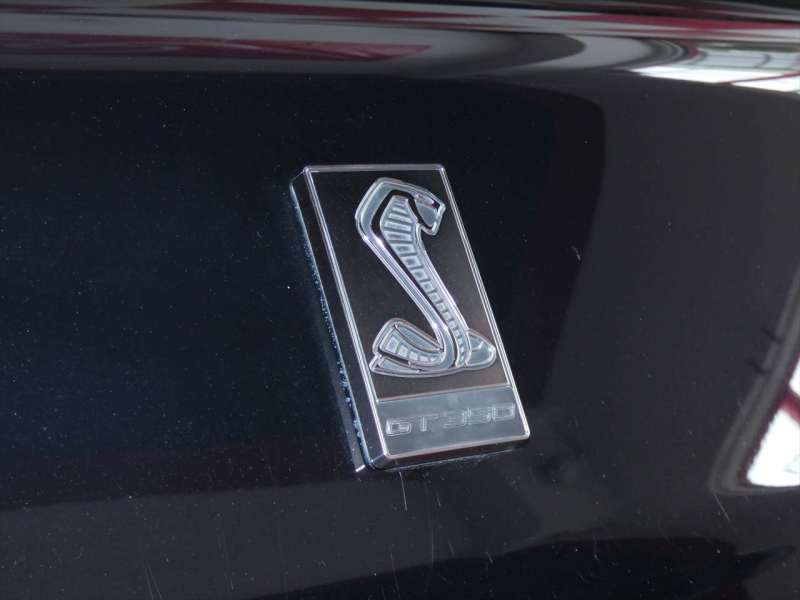 フォード マスタング シェルビーGT350 2017年モデル 6速MT レカロスポーツシート 19AW Brembo 5.2Lフラットプレーンクランク 可変マフラー AppleCarPlay 2年保証