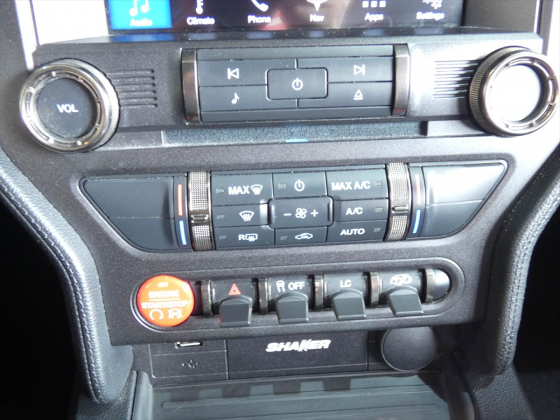 フォード マスタング シェルビーGT350 2017年モデル 6速MT レカロスポーツシート 19AW Brembo 5.2Lフラットプレーンクランク 可変マフラー AppleCarPlay 2年保証