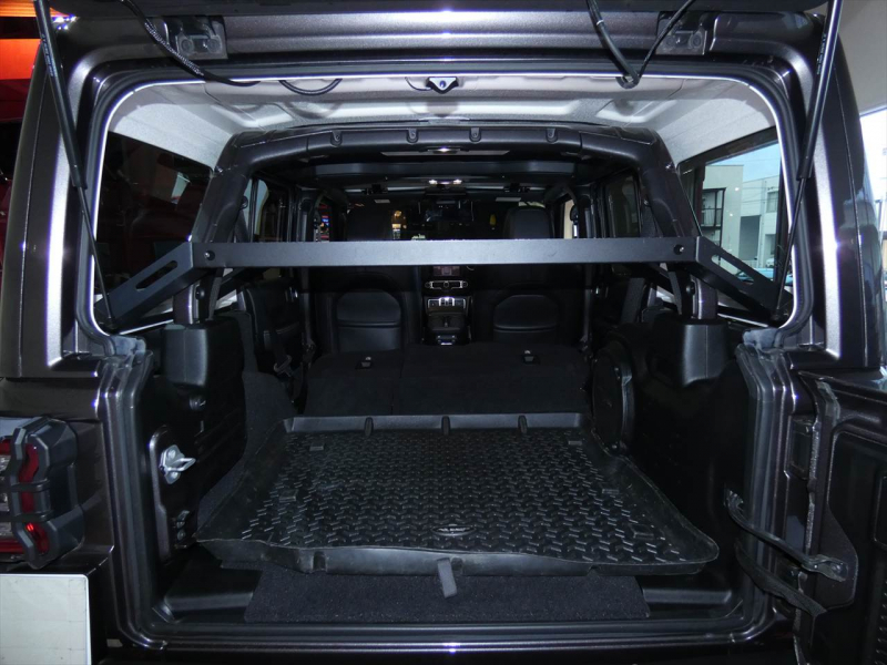 ジープ ラングラー ｱﾝﾘﾐﾃｯﾄﾞ ｻﾊﾗ　正規D車 2020yﾓﾃﾞﾙ 黒革 社外ﾊﾞﾝﾊﾟｰ ﾘﾌﾄｱｯﾌﾟ ｼﾞｪﾌﾟｾﾝ17ｲﾝﾁAW ﾅﾋﾞTV Aｶｰﾌﾟﾚｲ Bｶﾒﾗ　2年保証