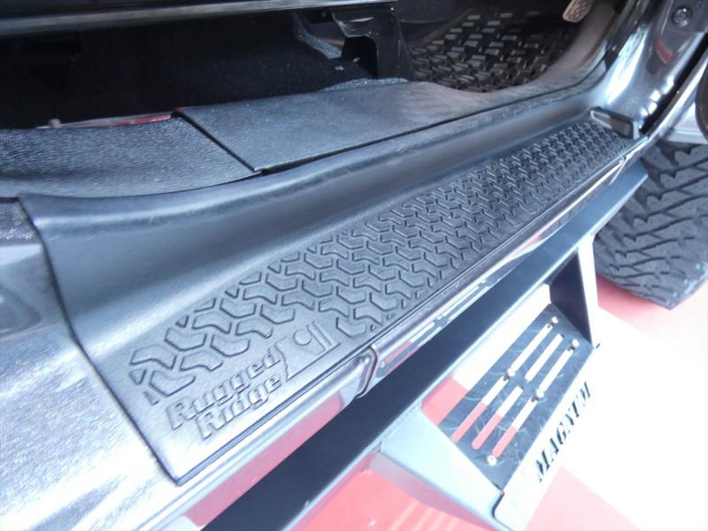 ジープ ラングラー ｱﾝﾘﾐﾃｯﾄﾞ ｻﾊﾗ　正規D車 2020yﾓﾃﾞﾙ 黒革 社外ﾊﾞﾝﾊﾟｰ ﾘﾌﾄｱｯﾌﾟ ｼﾞｪﾌﾟｾﾝ17ｲﾝﾁAW ﾅﾋﾞTV Aｶｰﾌﾟﾚｲ Bｶﾒﾗ　2年保証