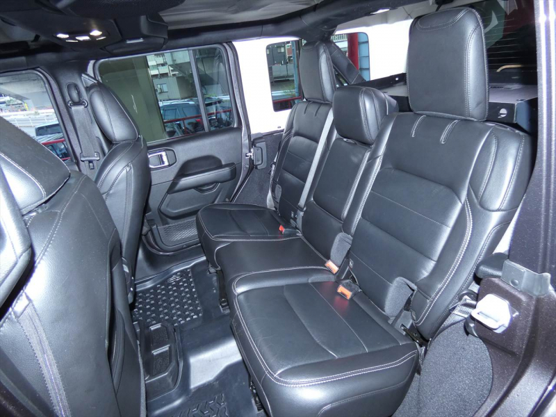 ジープ ラングラー ｱﾝﾘﾐﾃｯﾄﾞ ｻﾊﾗ　正規D車 2020yﾓﾃﾞﾙ 黒革 社外ﾊﾞﾝﾊﾟｰ ﾘﾌﾄｱｯﾌﾟ ｼﾞｪﾌﾟｾﾝ17ｲﾝﾁAW ﾅﾋﾞTV Aｶｰﾌﾟﾚｲ Bｶﾒﾗ　2年保証