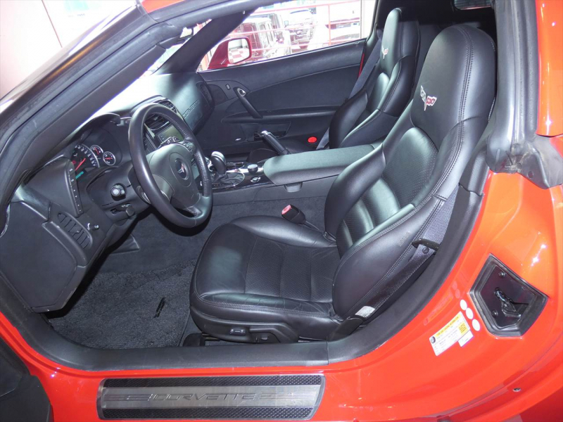 シボレー コルベット ｸｰﾍﾟ　正規D車 2011yﾓﾃﾞﾙ 黒革 ｼｰﾄﾋｰﾀｰ 純正ﾅﾋﾞｵｰﾃﾞｨｵ HUD ﾀﾙｶﾞﾄｯﾌﾟ　2年保証