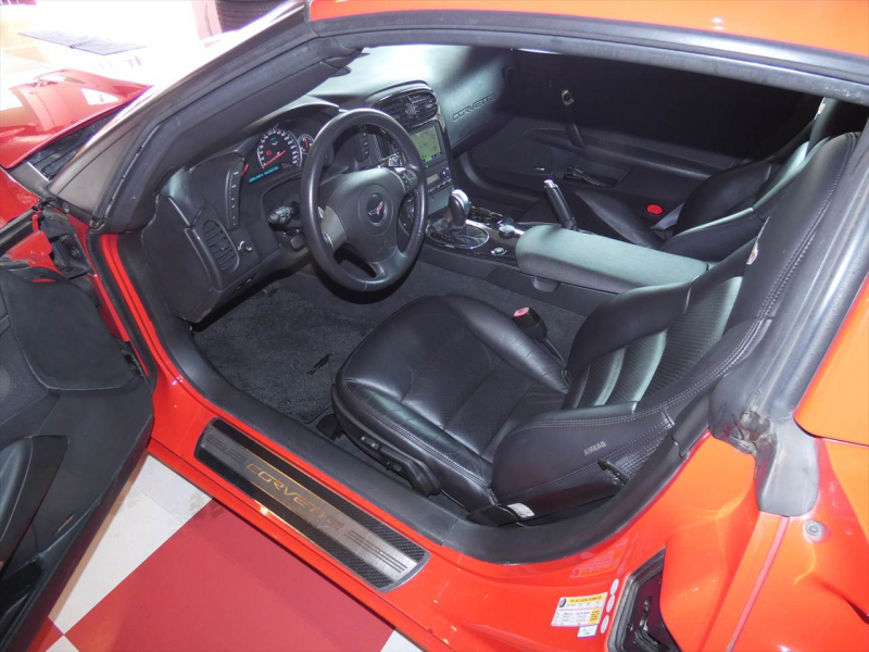 シボレー コルベット ｸｰﾍﾟ　正規D車 2011yﾓﾃﾞﾙ 黒革 ｼｰﾄﾋｰﾀｰ 純正ﾅﾋﾞｵｰﾃﾞｨｵ HUD ﾀﾙｶﾞﾄｯﾌﾟ　2年保証