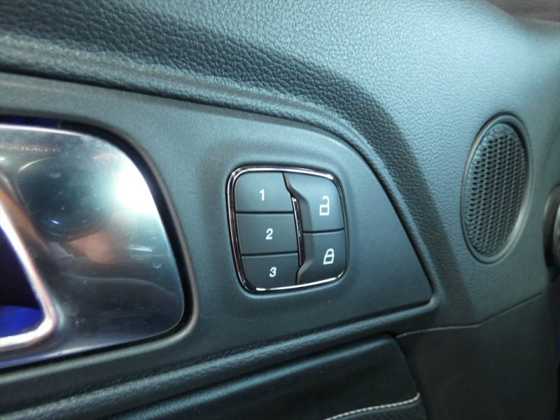 フォード マスタング ｴｺﾌﾞｰｽﾄ ﾌﾟﾚﾐｱﾑ　2019yﾓﾃﾞﾙ ﾊﾟﾌｫｰﾏﾝｽPKG 201A 黒革 車高調 可変ﾊﾞﾙﾌﾞ付社外ﾏﾌﾗｰ 専用19ｲﾝﾁAW　2年保証