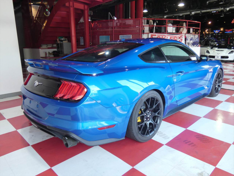 フォード マスタング ｴｺﾌﾞｰｽﾄ ﾌﾟﾚﾐｱﾑ　2019yﾓﾃﾞﾙ ﾊﾟﾌｫｰﾏﾝｽPKG 201A 黒革 車高調 可変ﾊﾞﾙﾌﾞ付社外ﾏﾌﾗｰ 専用19ｲﾝﾁAW　2年保証