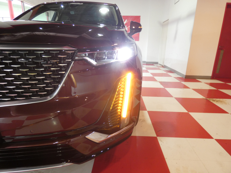 キャデラック XT6 ﾌﾟﾗﾁﾅﾑ　正規D車 2023yﾓﾃﾞﾙ ﾍﾞｰｼﾞｭ革 ｻﾝﾙｰﾌ BOSE Aｶｰﾌﾟﾚｲ LEDﾍｯﾄﾞﾗｲﾄ Bｶﾒﾗ　2年保証