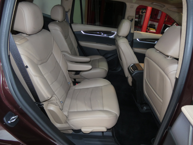 キャデラック XT6 ﾌﾟﾗﾁﾅﾑ　正規D車 2023yﾓﾃﾞﾙ ﾍﾞｰｼﾞｭ革 ｻﾝﾙｰﾌ BOSE Aｶｰﾌﾟﾚｲ LEDﾍｯﾄﾞﾗｲﾄ Bｶﾒﾗ　2年保証