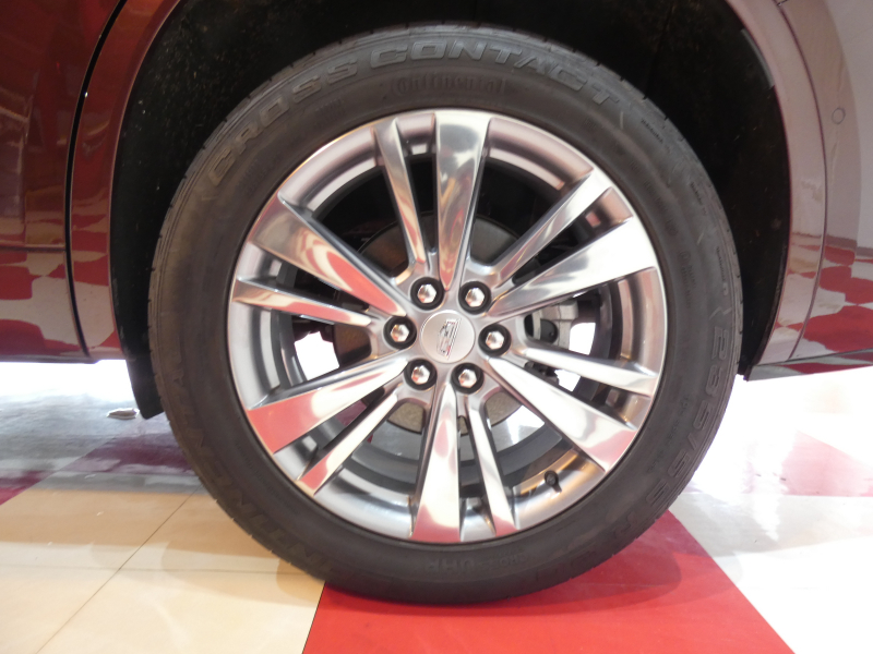 キャデラック XT6 ﾌﾟﾗﾁﾅﾑ　正規D車 2023yﾓﾃﾞﾙ ﾍﾞｰｼﾞｭ革 ｻﾝﾙｰﾌ BOSE Aｶｰﾌﾟﾚｲ LEDﾍｯﾄﾞﾗｲﾄ Bｶﾒﾗ　2年保証