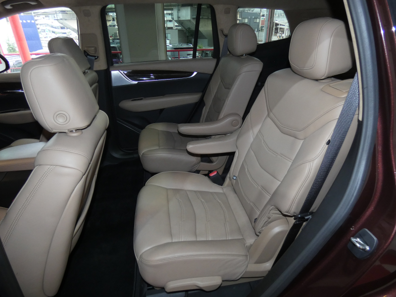 キャデラック XT6 ﾌﾟﾗﾁﾅﾑ　正規D車 2023yﾓﾃﾞﾙ ﾍﾞｰｼﾞｭ革 ｻﾝﾙｰﾌ BOSE Aｶｰﾌﾟﾚｲ LEDﾍｯﾄﾞﾗｲﾄ Bｶﾒﾗ　2年保証