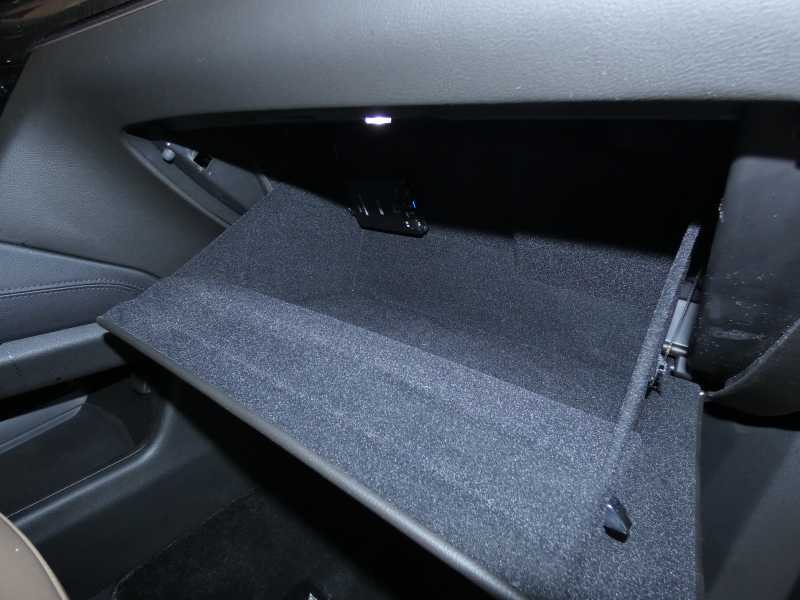 キャデラック XT6 ﾌﾟﾗﾁﾅﾑ　正規D車 2023yﾓﾃﾞﾙ ﾍﾞｰｼﾞｭ革 ｻﾝﾙｰﾌ BOSE Aｶｰﾌﾟﾚｲ LEDﾍｯﾄﾞﾗｲﾄ Bｶﾒﾗ　2年保証