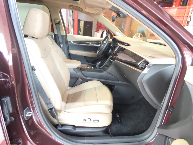キャデラック XT6 ﾌﾟﾗﾁﾅﾑ　正規D車 2023yﾓﾃﾞﾙ ﾍﾞｰｼﾞｭ革 ｻﾝﾙｰﾌ BOSE Aｶｰﾌﾟﾚｲ LEDﾍｯﾄﾞﾗｲﾄ Bｶﾒﾗ　2年保証