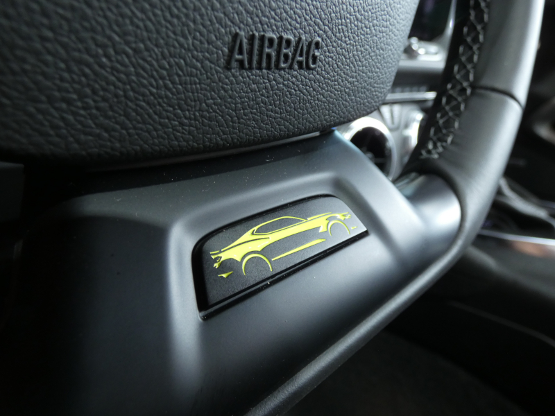 シボレー カマロ コンバーチブル 2023yモデル 国内未登録 ショック&スティールエディション 黒革 BOSE Bカメラ 2年保証