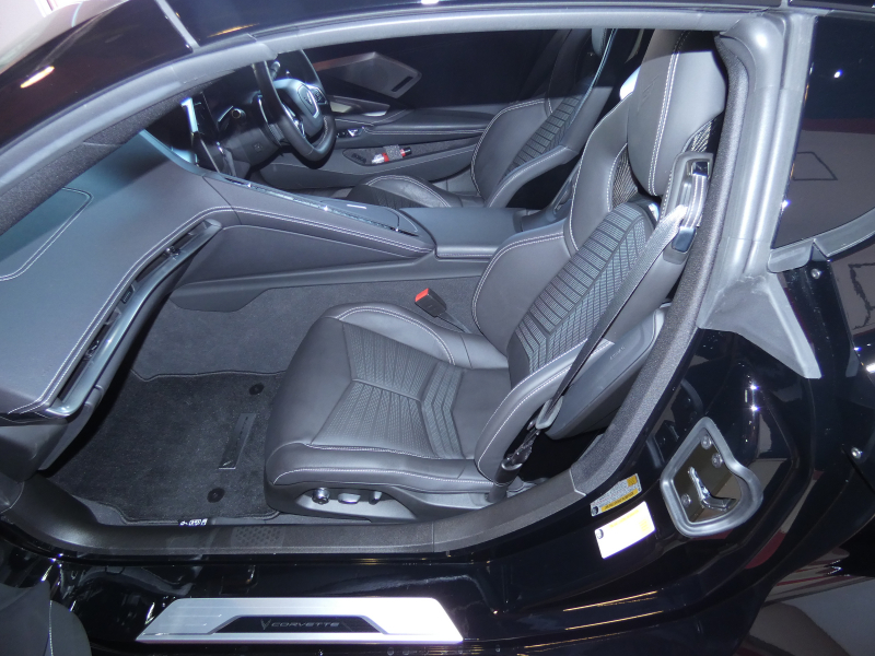 シボレー コルベット 2LT Z51ﾊﾟﾌｫｰﾏﾝｽPKG　正規D車 2022yﾓﾃﾞﾙ  ﾜﾝｵｰﾅｰ 黒革ｼｰﾄ ｼｰﾄﾋｰﾀｰ&ﾍﾞﾝﾁﾚｰﾀｰ Aｶｰﾌﾟﾚｲ ﾌﾛﾝﾄﾘﾌﾀｰ ｸﾙｺﾝ　2年保証