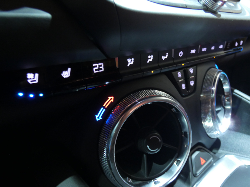 シボレー カマロ SS　正規D車 2019年ﾓﾃﾞﾙ 黒赤革ｼｰﾄ ｼｰﾄﾋｰﾀｰ&ﾍﾞﾝﾁﾚｰﾀｰ ｸﾞﾗﾝﾄﾞｴﾌｪｸﾄ 純正20ｲﾝﾁAW ﾌﾞﾚﾝﾎﾞ AppleCarPlay&AndroidAuto Bｶﾒﾗ ETC ｸﾙｺﾝ　2年保証