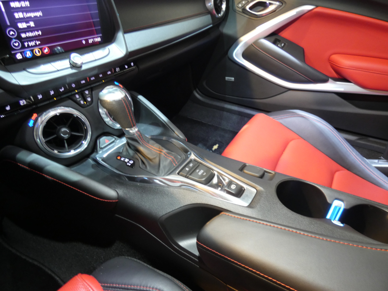 シボレー カマロ SS　正規D車 2019年ﾓﾃﾞﾙ 黒赤革ｼｰﾄ ｼｰﾄﾋｰﾀｰ&ﾍﾞﾝﾁﾚｰﾀｰ ｸﾞﾗﾝﾄﾞｴﾌｪｸﾄ 純正20ｲﾝﾁAW ﾌﾞﾚﾝﾎﾞ AppleCarPlay&AndroidAuto Bｶﾒﾗ ETC ｸﾙｺﾝ　2年保証