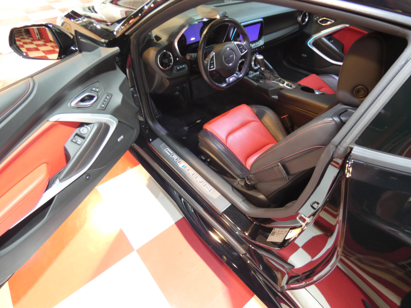 シボレー カマロ SS　正規D車 2019年ﾓﾃﾞﾙ 黒赤革ｼｰﾄ ｼｰﾄﾋｰﾀｰ&ﾍﾞﾝﾁﾚｰﾀｰ ｸﾞﾗﾝﾄﾞｴﾌｪｸﾄ 純正20ｲﾝﾁAW ﾌﾞﾚﾝﾎﾞ AppleCarPlay&AndroidAuto Bｶﾒﾗ ETC ｸﾙｺﾝ　2年保証