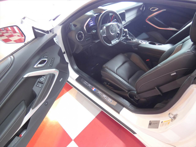 シボレー カマロ SS　正規D車 2024年最終ﾓﾃﾞﾙ 1ｵｰﾅｰ 黒革 ｼｰﾄﾋｰﾀｰ&ｸｰﾗｰ  純正20ｲﾝﾁAW ﾌﾞﾚﾝﾎﾞ Bｶﾒﾗ ｸﾙｺﾝ　2年保証