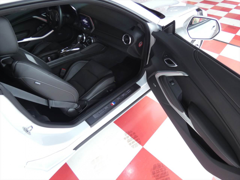 シボレー カマロ SS　正規D車 2024年最終ﾓﾃﾞﾙ 1ｵｰﾅｰ 黒革 ｼｰﾄﾋｰﾀｰ&ｸｰﾗｰ  純正20ｲﾝﾁAW ﾌﾞﾚﾝﾎﾞ Bｶﾒﾗ ｸﾙｺﾝ　2年保証