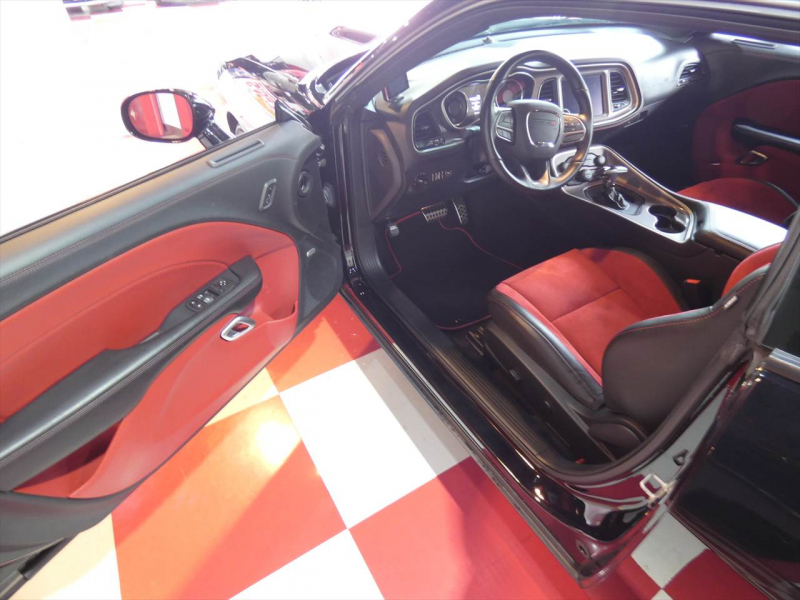 ダッジ チャレンジャー RT plus　2022yﾓﾃﾞﾙ 新並 1ｵｰﾅｰ 黒赤革 ｼｰﾄﾋｰﾀｰ&ﾍﾞﾝﾁﾚｰﾀｰ Appleｶｰﾌﾟﾚｲ&Androidｵｰﾄ ﾄﾞﾗｲﾊﾞｰｽﾞｺﾝﾋﾞﾆｴﾝｽ HIDﾗｲﾄ 2年保証