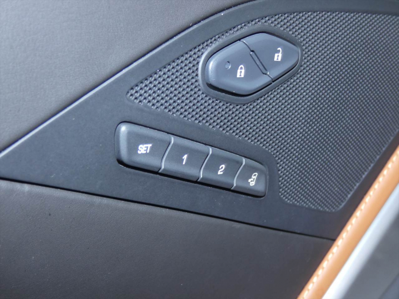 シボレー コルベット Z06　正規D車 2016yﾓﾃﾞﾙZ07ﾊﾟﾌｫｰﾏﾝｽﾊﾟｯｹｰｼﾞ ｽｰﾊﾟｰﾁｬｰｼﾞｬｰ搭載 ｶｰﾎﾞﾝｸﾞﾗﾝﾄﾞｴﾌｪｸﾄ 19/20AW ｺﾝﾍﾟﾃｨｼｮﾝｼｰﾄ ｼｰﾄﾋｰﾀｰ&ｸｰﾗｰ ﾅﾋﾞTV F&Bｶﾒﾗ ETC ｷｾﾉﾝ　2年保証