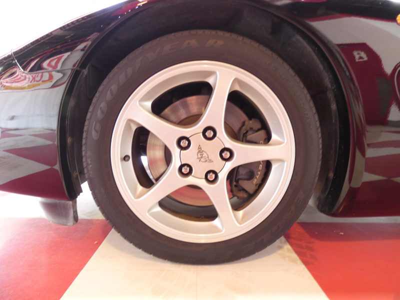 シボレー コルベット ｸｰﾍﾟT-TOP　2003yﾓﾃﾞﾙ 正規D車 走行1万km台 ｶﾞﾚｰｼﾞ保管　2年保証