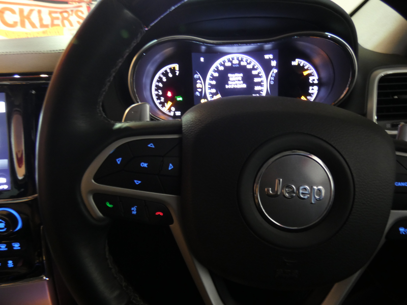 ジープ グランドチェロキー ｻﾐｯﾄ　正規D車 2019yﾓﾃﾞﾙ 黒革 ｻﾝﾙｰﾌ 純正20ｲﾝﾁAW Aｶｰﾌﾟﾚｲ Bｶﾒﾗ　2年保証