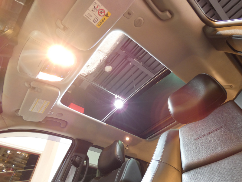 ジープ グランドチェロキー ｻﾐｯﾄ　正規D車 2019yﾓﾃﾞﾙ 黒革 ｻﾝﾙｰﾌ 純正20ｲﾝﾁAW Aｶｰﾌﾟﾚｲ Bｶﾒﾗ　2年保証