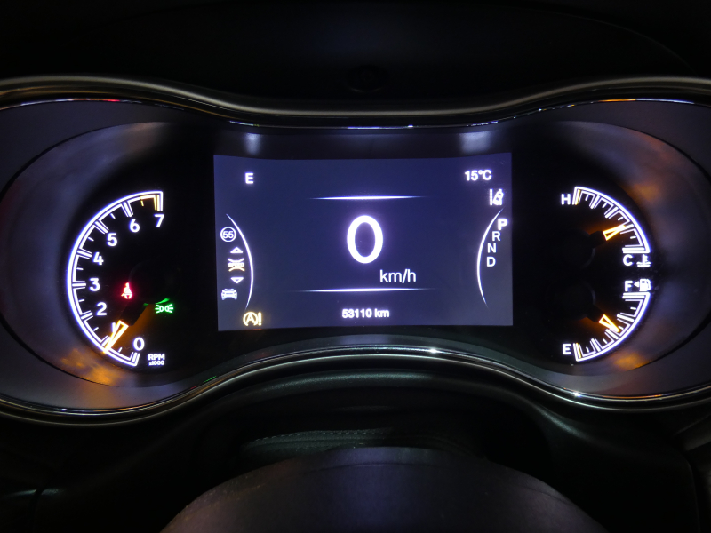 ジープ グランドチェロキー ｻﾐｯﾄ　正規D車 2019yﾓﾃﾞﾙ 黒革 ｻﾝﾙｰﾌ 純正20ｲﾝﾁAW Aｶｰﾌﾟﾚｲ Bｶﾒﾗ　2年保証