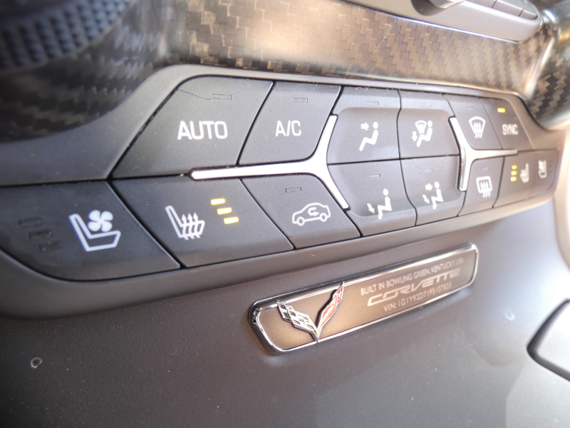 シボレー コルベット Z51　正規D車 2015年ﾓﾃﾞﾙ 茶革  ｼｰﾄﾋｰﾀｰ&ｸｰﾗｰ ﾅﾋﾞTV ｷｾﾉﾝ Bｶﾒﾗ　2年保証