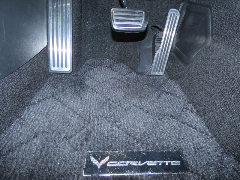 シボレー コルベット Z51　正規D車 2015年ﾓﾃﾞﾙ 茶革  ｼｰﾄﾋｰﾀｰ&ｸｰﾗｰ ﾅﾋﾞTV ｷｾﾉﾝ Bｶﾒﾗ　2年保証