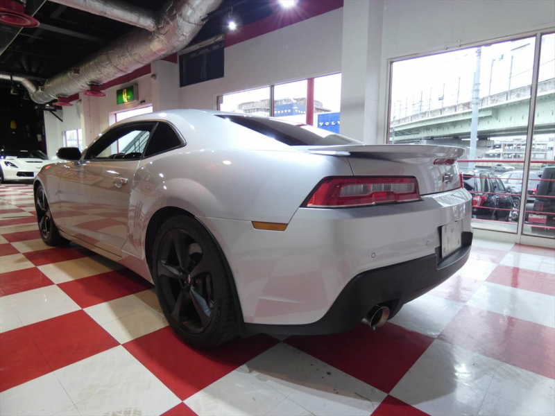 シボレー カマロ SS RS　正規D車 2014yﾓﾃﾞﾙ 黒革 ｼｰﾄﾋｰﾀｰ ｱｲﾊﾞｯﾊﾛｰｻｽ Aｶｰﾌﾟﾚｲ 純正20ｲﾝﾁAW ETC 2年保証