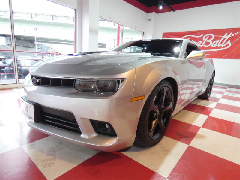 シボレー カマロ SS RS　正規D車 2014yﾓﾃﾞﾙ 黒革 ｼｰﾄﾋｰﾀｰ ｱｲﾊﾞｯﾊﾛｰｻｽ Aｶｰﾌﾟﾚｲ 純正20ｲﾝﾁAW ETC 2年保証
