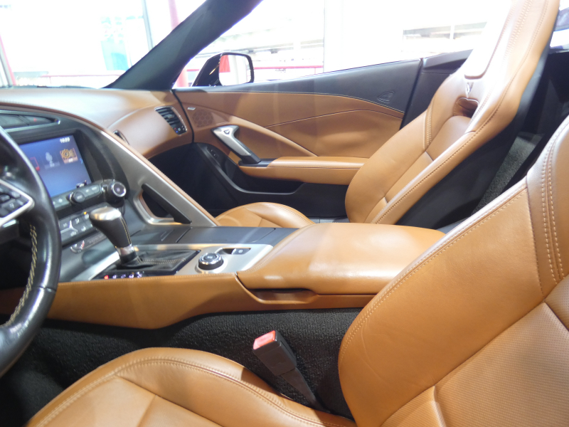 シボレー コルベット ｺﾝﾊﾞｰﾁﾌﾞﾙ Z51 3LT  2014年ﾓﾃﾞﾙ 正規ﾃﾞｨｰﾗｰ車   茶革 ｼｰﾄﾋｰﾀｰ&ｸｰﾗｰ TV BOSE Bｶﾒﾗ  2年保証