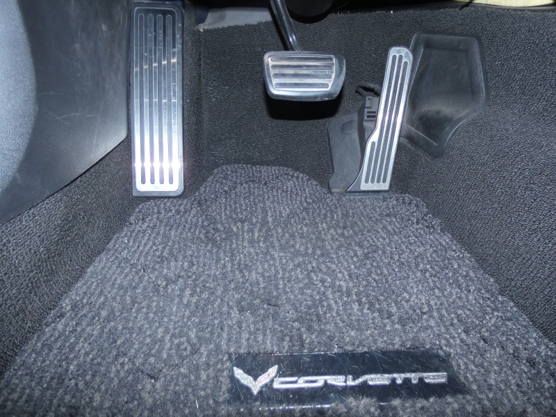 シボレー コルベット ｺﾝﾊﾞｰﾁﾌﾞﾙ Z51 3LT  2014年ﾓﾃﾞﾙ 正規ﾃﾞｨｰﾗｰ車   茶革 ｼｰﾄﾋｰﾀｰ&ｸｰﾗｰ TV BOSE Bｶﾒﾗ  2年保証