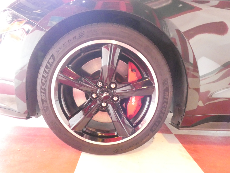 フォード マスタング BULLITT    2020年ﾓﾃﾞﾙ 6MT&ﾚﾌﾞﾏｯﾁ ﾚｶﾛﾚｻﾞｰｼｰﾄ 19AW Brembo 可変ﾏﾌﾗｰ AppleCarPlay　2年保証