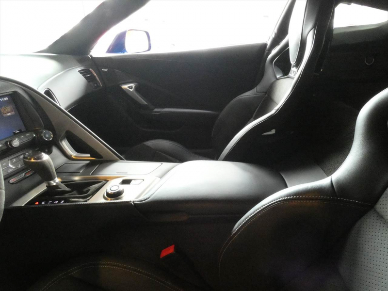 シボレー コルベット Z06　正規D車 2016yﾓﾃﾞﾙ 1ｵｰﾅｰ ｽｰﾊﾟｰﾁｬｰｼﾞｬｰ搭載 ｶｰﾎﾞﾝﾙｰﾌ ｼｰﾄﾋｰﾀｰ&ｸｰﾗｰ ﾅﾋﾞTV F&Bｶﾒﾗ　2年保証