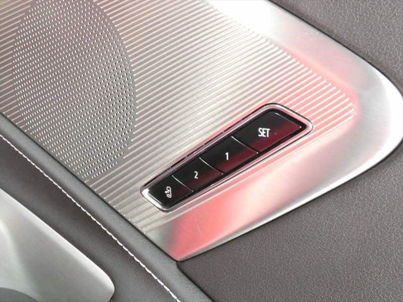 シボレー コルベット 2LT Z51ﾊﾟﾌｫｰﾏﾝｽPKG　正規D車 2023yﾓﾃﾞﾙ  黒革ｼｰﾄ ｼｰﾄﾋｰﾀｰ&ﾍﾞﾝﾁﾚｰﾀｰ Aｶｰﾌﾟﾚｲ ﾌﾛﾝﾄﾘﾌﾀｰ ｸﾙｺﾝ　2年保証