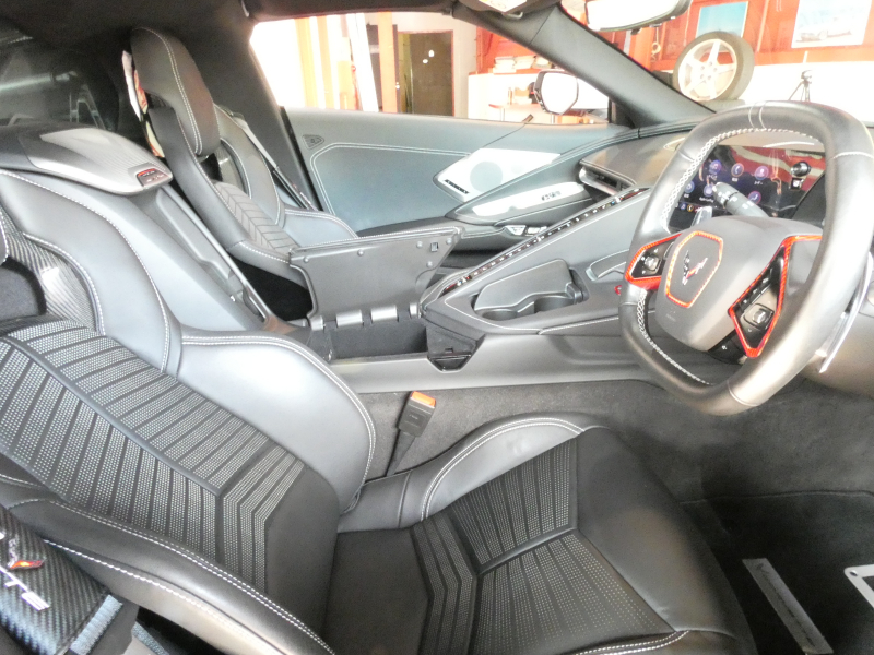 シボレー コルベット 2LT Z51ﾊﾟﾌｫｰﾏﾝｽPKG　正規D車 2023yﾓﾃﾞﾙ  黒革ｼｰﾄ ｼｰﾄﾋｰﾀｰ&ﾍﾞﾝﾁﾚｰﾀｰ Aｶｰﾌﾟﾚｲ ﾌﾛﾝﾄﾘﾌﾀｰ ｸﾙｺﾝ　2年保証