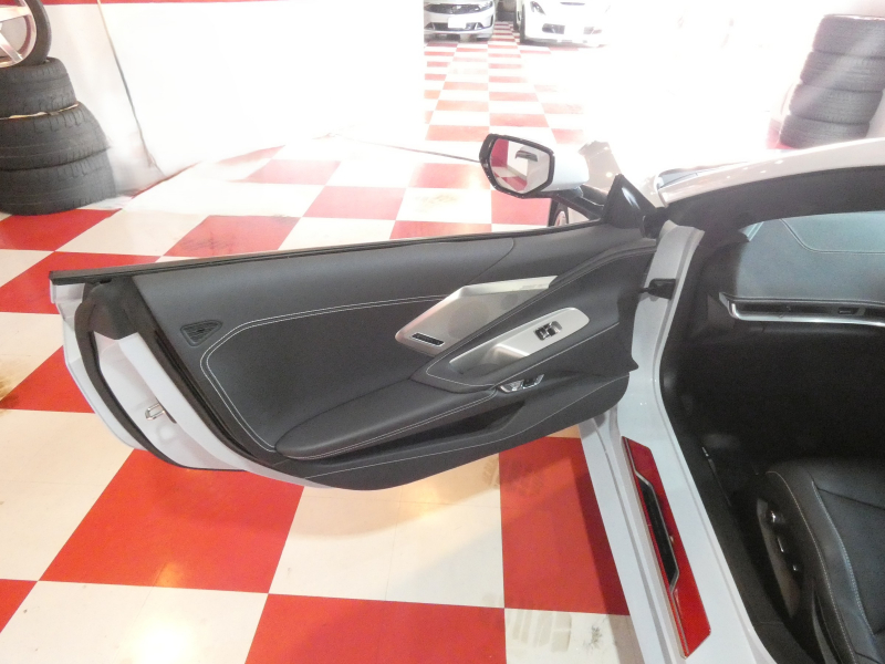 シボレー コルベット 2LT Z51ﾊﾟﾌｫｰﾏﾝｽPKG　正規D車 2023yﾓﾃﾞﾙ  黒革ｼｰﾄ ｼｰﾄﾋｰﾀｰ&ﾍﾞﾝﾁﾚｰﾀｰ Aｶｰﾌﾟﾚｲ ﾌﾛﾝﾄﾘﾌﾀｰ ｸﾙｺﾝ　2年保証
