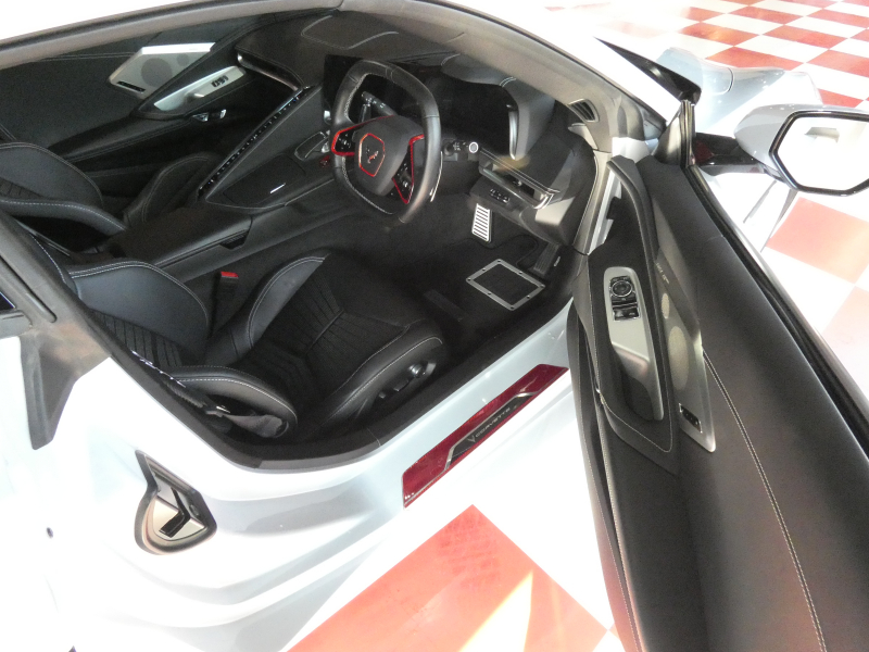 シボレー コルベット 2LT Z51ﾊﾟﾌｫｰﾏﾝｽPKG　正規D車 2023yﾓﾃﾞﾙ  黒革ｼｰﾄ ｼｰﾄﾋｰﾀｰ&ﾍﾞﾝﾁﾚｰﾀｰ Aｶｰﾌﾟﾚｲ ﾌﾛﾝﾄﾘﾌﾀｰ ｸﾙｺﾝ　2年保証