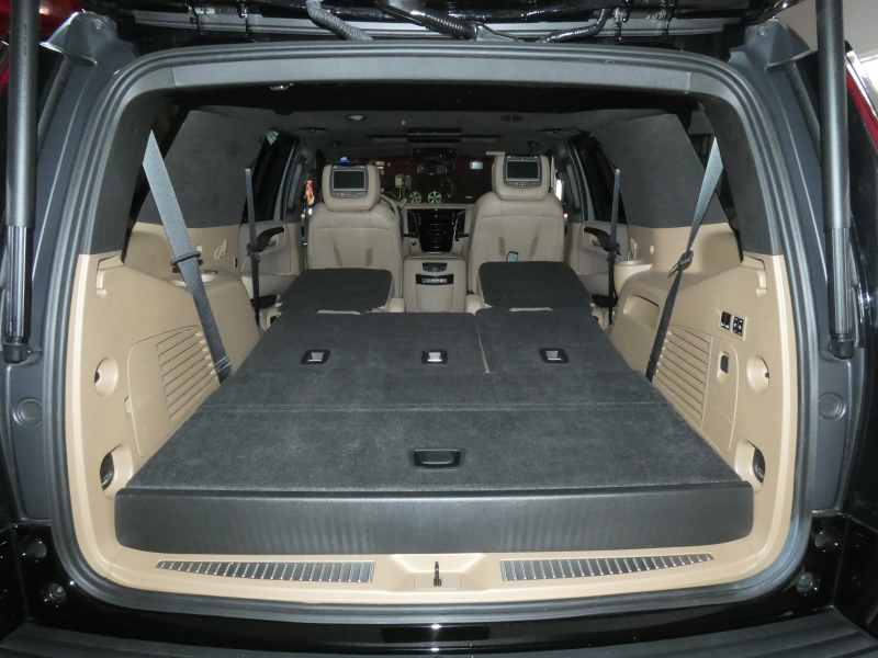 キャデラック エスカレード ﾌﾟﾗﾁﾅﾑ　正規D車 2019yﾓﾃﾞﾙ ﾍﾞｰｼﾞｭ革 ｻﾝﾙｰﾌ BOSE  Aｶｰﾌﾟﾚｲ LEDﾍｯﾄﾞﾗｲﾄ Bｶﾒﾗ　2年保証