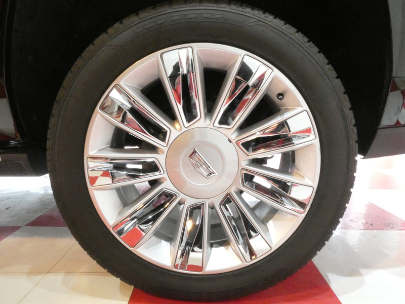 キャデラック エスカレード ﾌﾟﾗﾁﾅﾑ　正規D車 2019yﾓﾃﾞﾙ ﾍﾞｰｼﾞｭ革 ｻﾝﾙｰﾌ BOSE  Aｶｰﾌﾟﾚｲ LEDﾍｯﾄﾞﾗｲﾄ Bｶﾒﾗ　2年保証