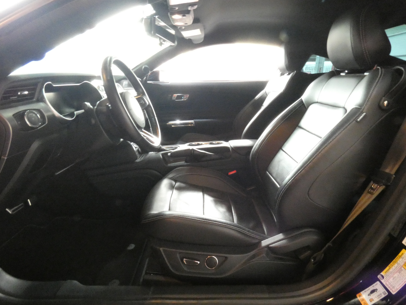 フォード マスタング GTﾌﾟﾚﾐｱﾑ    2018年ﾓﾃﾞﾙ 401A 黒革 HRE20AW  AppleCarPlay　2年保証