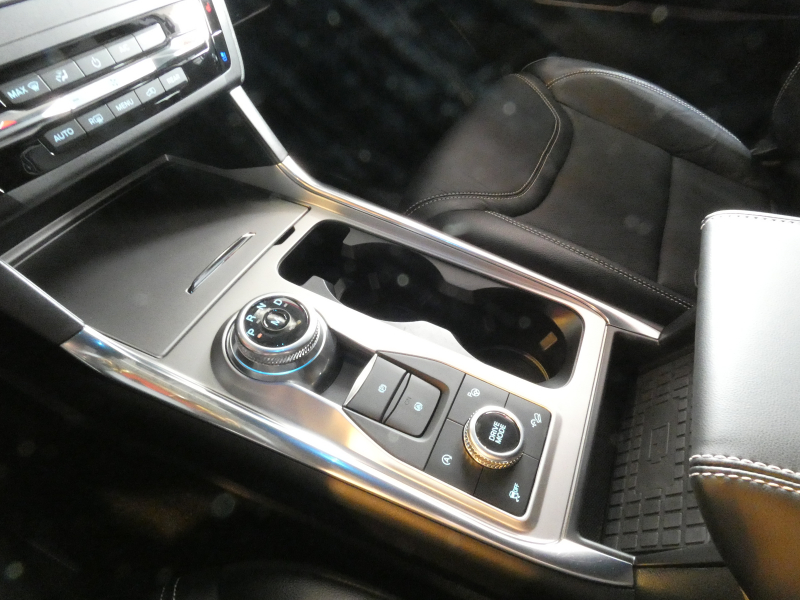 フォード エクスプローラー ST　2020年ﾓﾃﾞﾙ 新並 黒革 ｻﾝﾙｰﾌ Aｶｰﾌﾟﾚｲ ｼｰﾄﾋｰﾀｰ&ﾍﾞﾝﾁﾚｰﾀｰ FSB360ｶﾒﾗ ETC　2年保証
