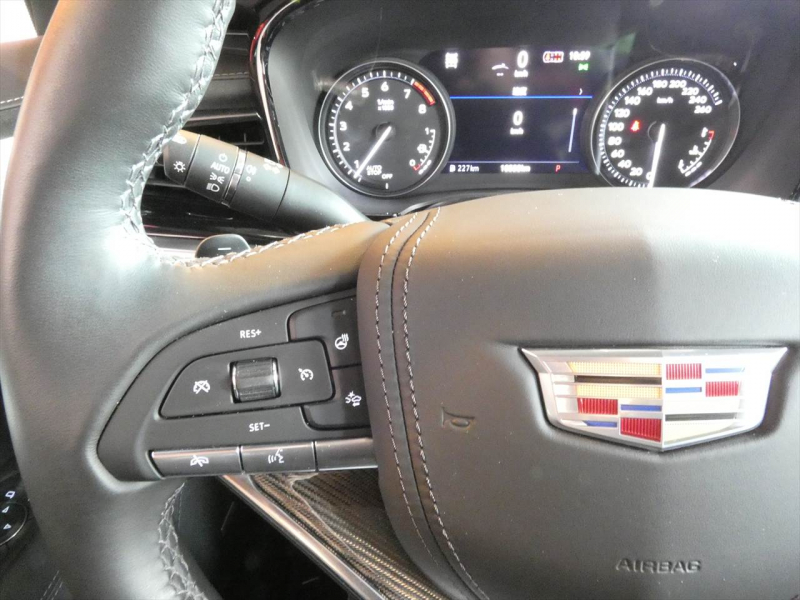 キャデラック XT6 ﾌﾟﾗﾁﾅﾑ　正規D車 2025yﾓﾃﾞﾙ 1ｵｰﾅｰ黒革 ｻﾝﾙｰﾌ BOSE  Aｶｰﾌﾟﾚｲ LEDﾗｲﾄ Bｶﾒﾗ  2年保証