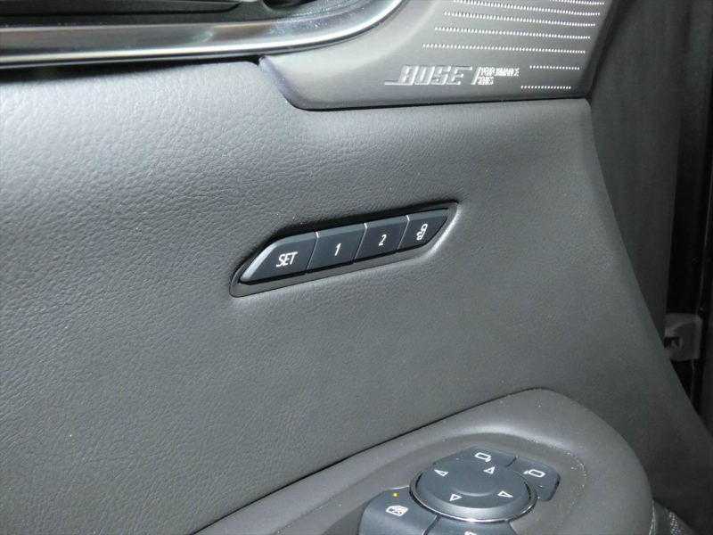 キャデラック XT6 ﾌﾟﾗﾁﾅﾑ　正規D車 2025yﾓﾃﾞﾙ 1ｵｰﾅｰ黒革 ｻﾝﾙｰﾌ BOSE  Aｶｰﾌﾟﾚｲ LEDﾗｲﾄ Bｶﾒﾗ  2年保証