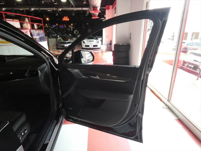 キャデラック XT6 ﾌﾟﾗﾁﾅﾑ　正規D車 2025yﾓﾃﾞﾙ 1ｵｰﾅｰ黒革 ｻﾝﾙｰﾌ BOSE  Aｶｰﾌﾟﾚｲ LEDﾗｲﾄ Bｶﾒﾗ  2年保証