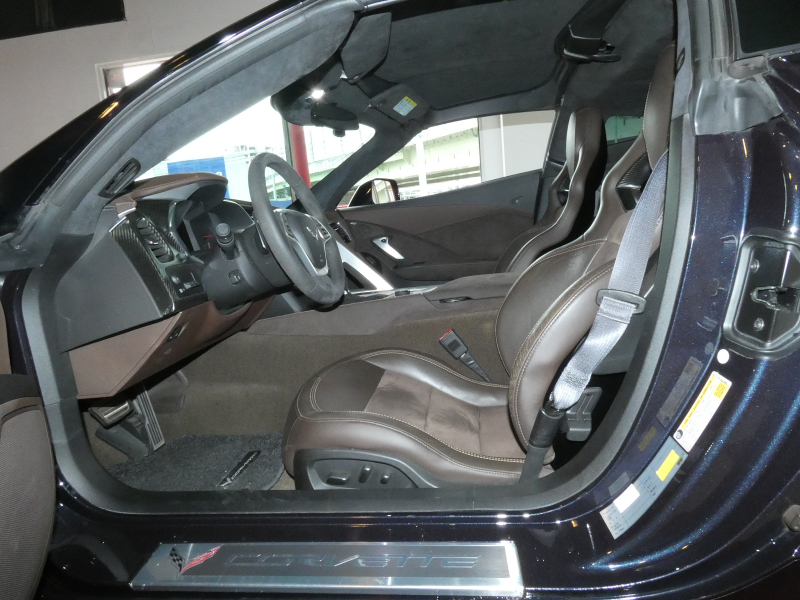 シボレー コルベット Z51　正規D車 2014年ﾓﾃﾞﾙ 茶革  ｼｰﾄﾋｰﾀｰ&ｸｰﾗｰ ﾅﾋﾞTV  Borlaﾏﾌﾗｰ ｴｱﾛ ｷｾﾉﾝ Bｶﾒﾗ　2年保証