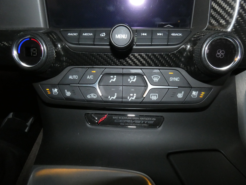 シボレー コルベット Z51　正規D車 2014年ﾓﾃﾞﾙ 茶革  ｼｰﾄﾋｰﾀｰ&ｸｰﾗｰ ﾅﾋﾞTV  Borlaﾏﾌﾗｰ ｴｱﾛ ｷｾﾉﾝ Bｶﾒﾗ　2年保証